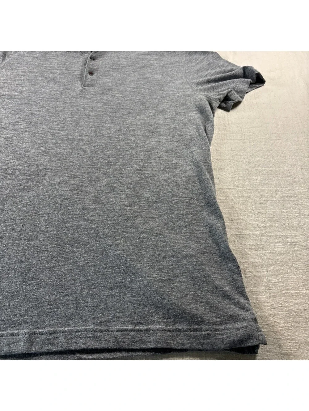 VINTAGE Banana Republic 3 Button Short Sleeve Polo Shirt Mens Large Grey